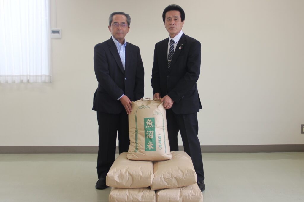【会長コラム】社会福祉協議会に魚沼コシヒカリを寄付の外観